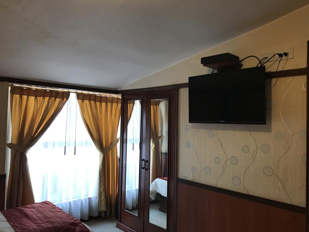Hotel Inca Imperial Кито Екстериор снимка