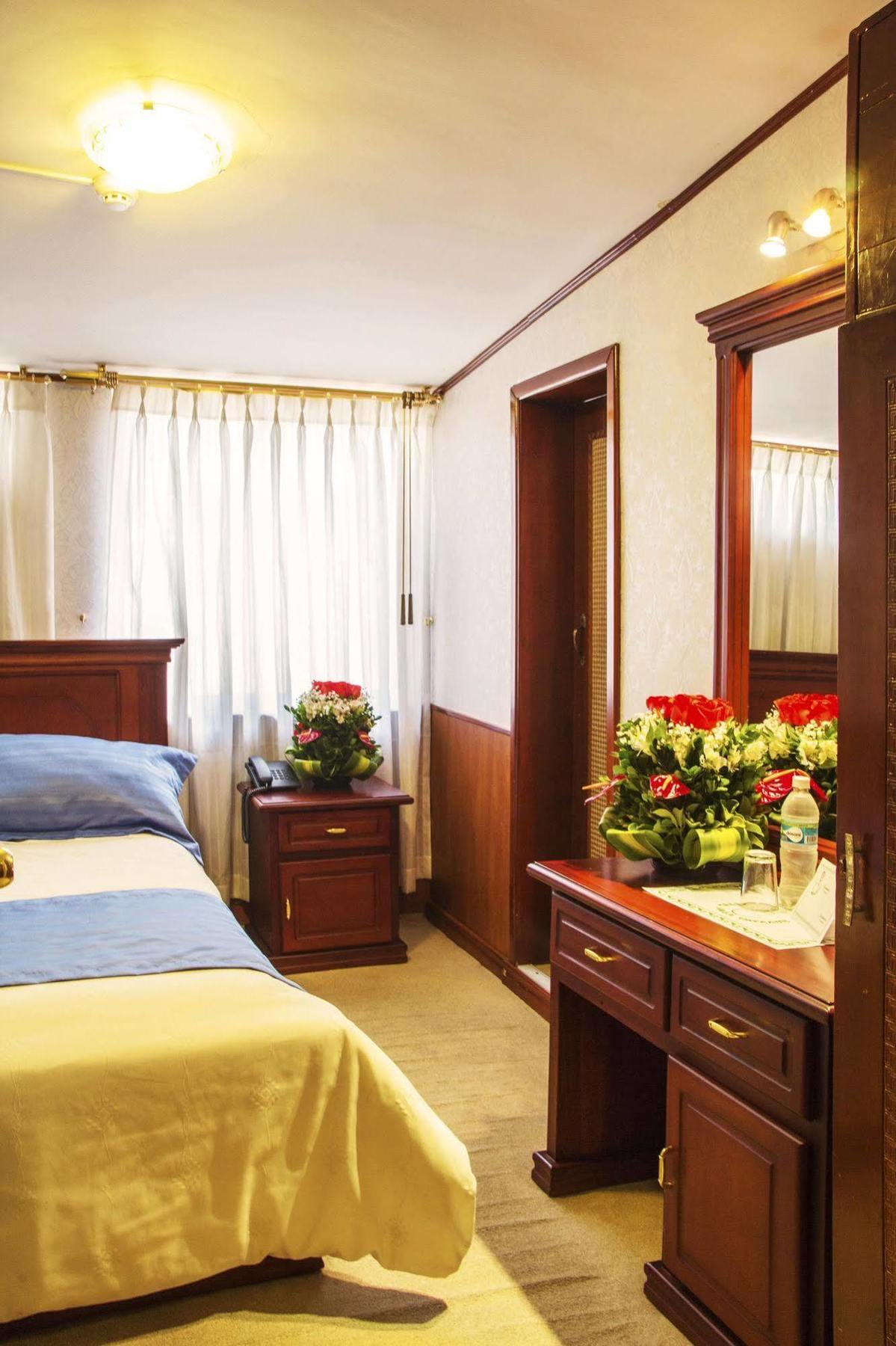 Hotel Inca Imperial Кито Екстериор снимка