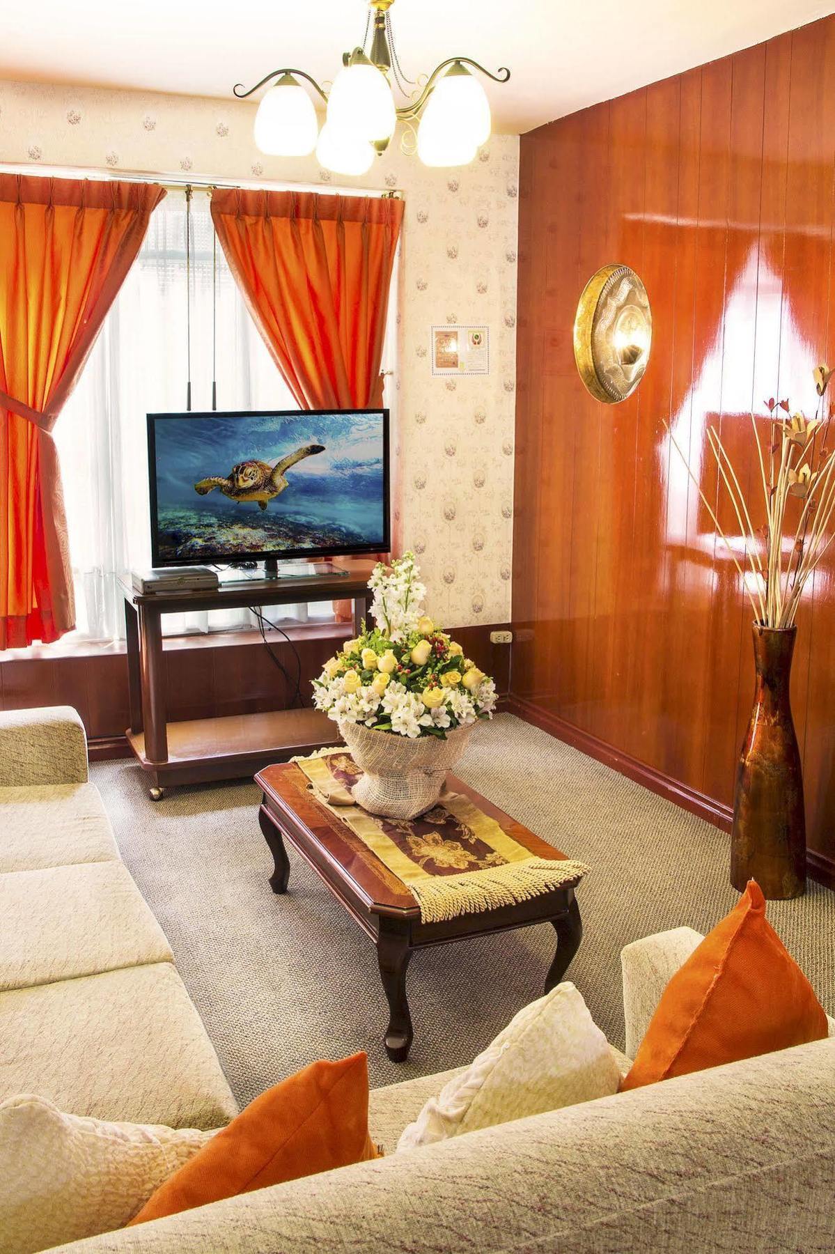 Hotel Inca Imperial Кито Екстериор снимка